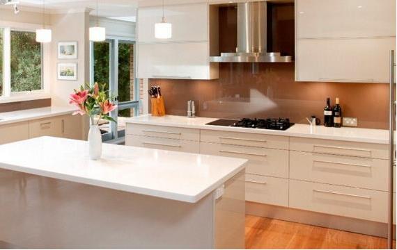 廚房里櫥柜怎么清潔和保養(yǎng)？