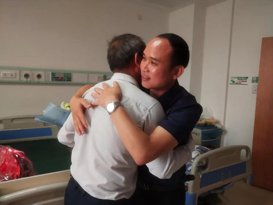 真情關(guān)懷，慰問員工丨老羅，愿您早日康復(fù)！