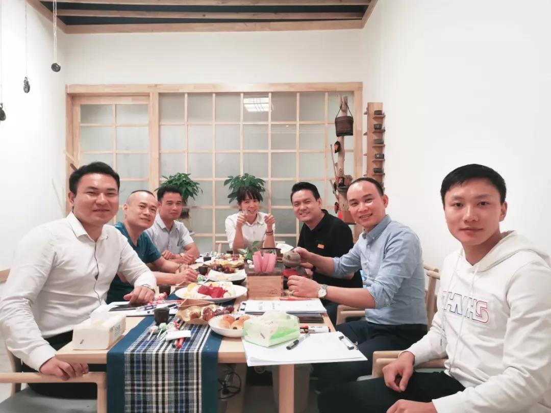 工程、材料中心管理層&ldquo;裸心會(huì)&rdquo;丨茶短情長，一場(chǎng)來自心靈的對(duì)話！